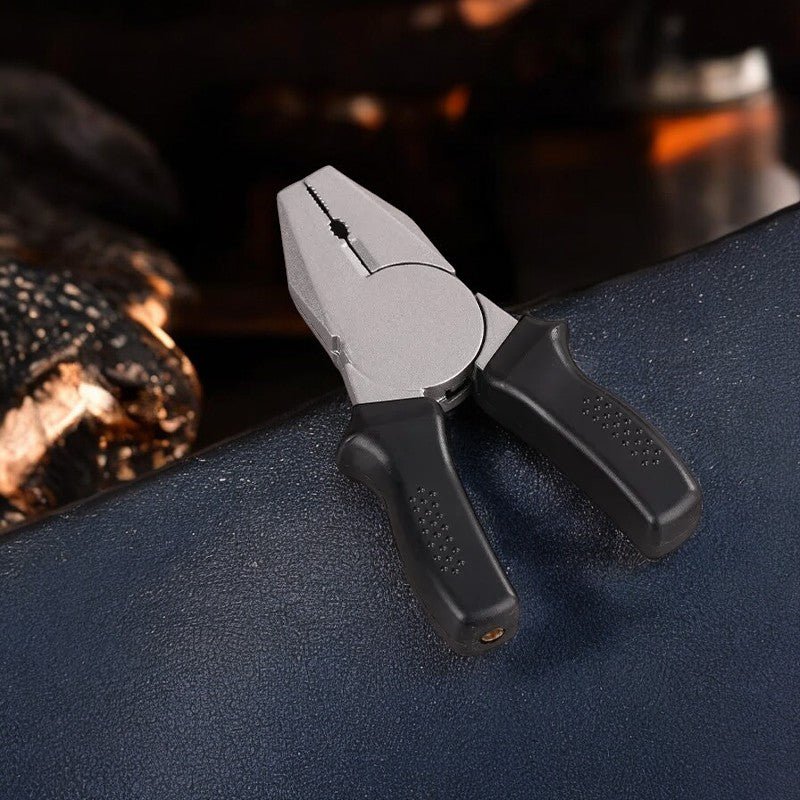 PLIERS LIGHTER